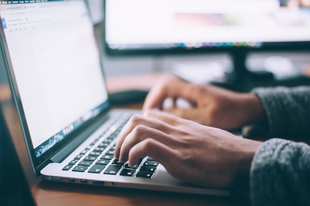 Web Perlu Maintenance Rutin?